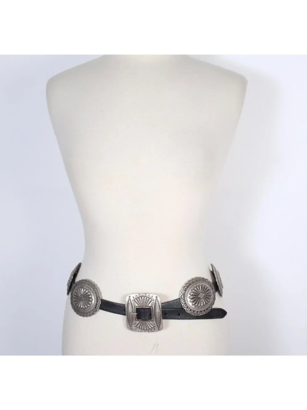 POLO Ralph Lauren Collection Belt sz M Concho black leather silver hammered